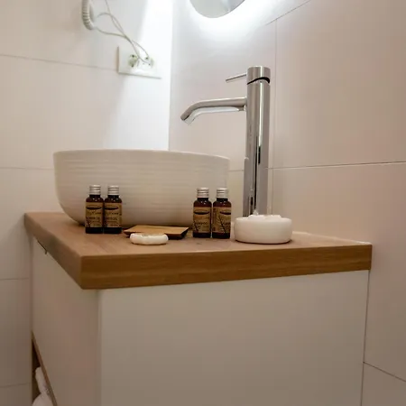 Brizo Boutique 3*