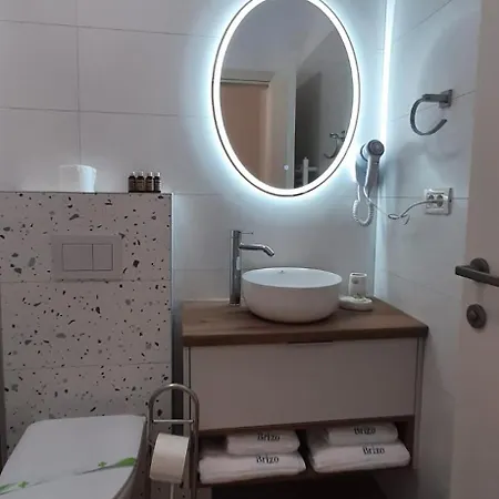 Brizo Boutique Mamaia